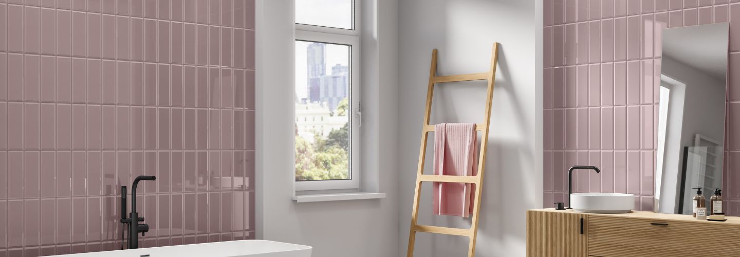 bathrooom with pink subway tile 